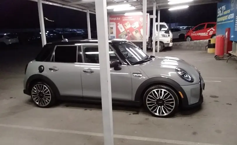MINI Clubman 2021 года за 17 000 000 тг. в Алматы фото 4