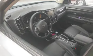 Mitsubishi Outlander 2015 года за 8 000 000 тг. в Алматы фото 5