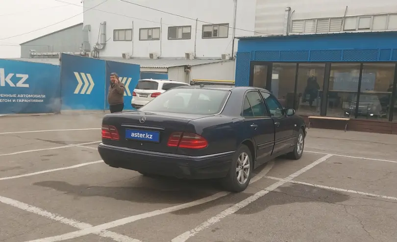 Mercedes-Benz E-Класс 1995 года за 3 500 000 тг. в Алматы фото 3