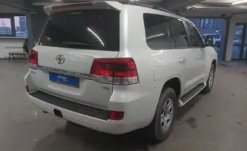 Toyota Land Cruiser 2020 года за 43 000 000 тг. в Астана фото 3