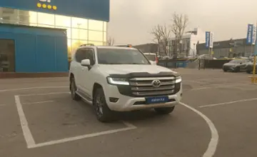 Toyota Land Cruiser 2021 года за 44 000 000 тг. в Алматы фото 2