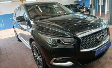 Infiniti QX60 2017 года за 11 954 000 тг. в Астана фото 3