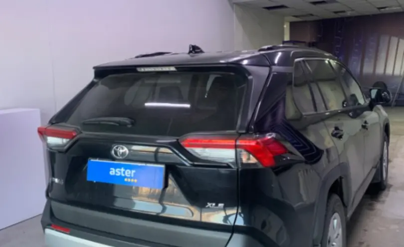 Toyota RAV4 2019 года за 14 200 000 тг. в Павлодар фото 5
