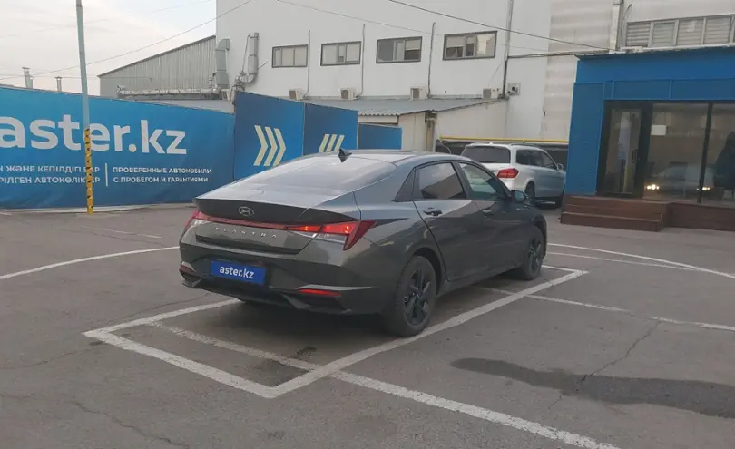 Hyundai Elantra 2023 года за 8 900 000 тг. в Алматы фото 3