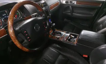 Volkswagen Touareg 2006 года за 7 000 000 тг. в Астана фото 5