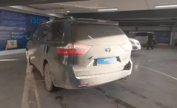 Toyota Sienna 2020 года за 18 000 000 тг. в Астана фото 4