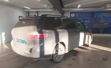 Toyota Sienna 2020 года за 18 000 000 тг. в Астана фото 3