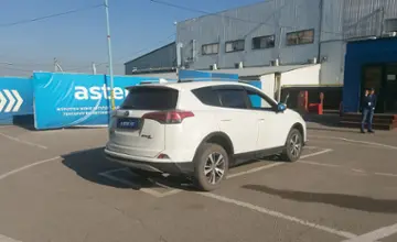 Toyota RAV4 2016 года за 11 000 000 тг. в Алматы фото 3