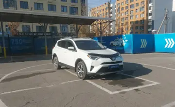 Toyota RAV4 2016 года за 11 000 000 тг. в Алматы фото 2