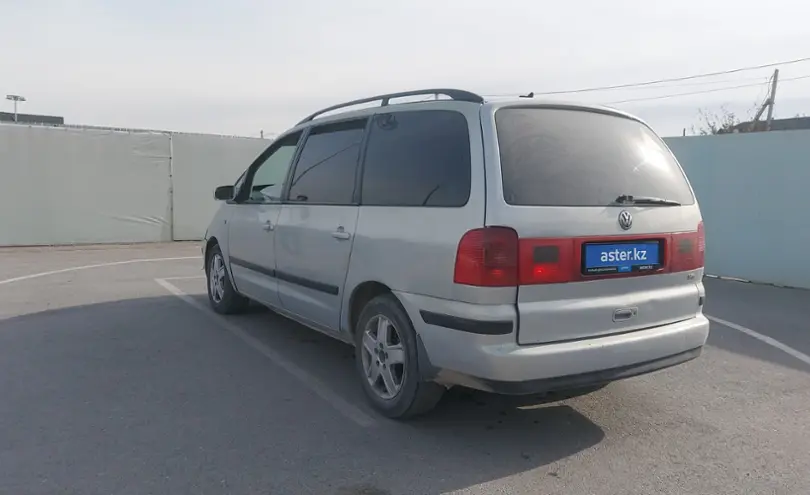 Volkswagen Sharan 2001 года за 2 000 000 тг. в Шымкент фото 4