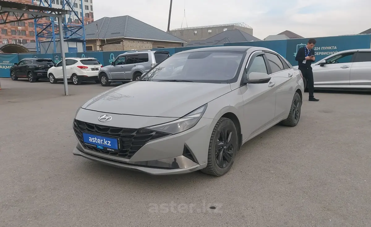 Hyundai Elantra 2021 года за 9 500 000 тг. в Шымкент