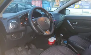 Renault Sandero 2017 года за 4 000 000 тг. в Шымкент фото 5