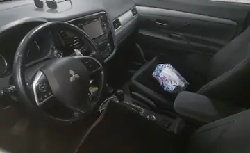 Mitsubishi Outlander 2014 года за 7 000 000 тг. в Астана фото 5