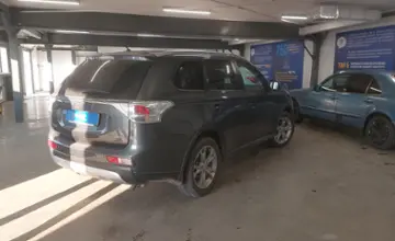 Mitsubishi Outlander 2014 года за 7 000 000 тг. в Астана фото 3