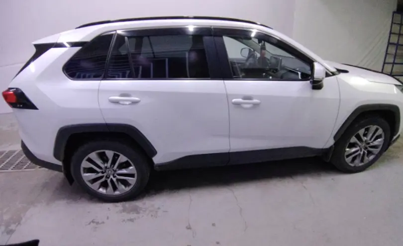 Toyota RAV4 2021 года за 16 800 000 тг. в Павлодар фото 4