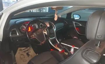 Opel Astra 2013 года за 5 000 000 тг. в Алматы фото 5