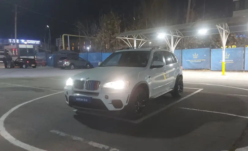 BMW X5 2013 года за 13 000 000 тг. в Алматы