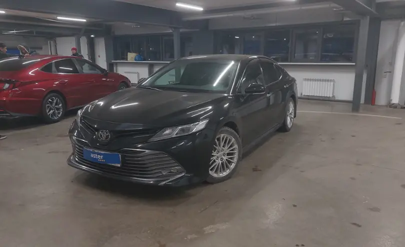 Toyota Camry 2021 года за 14 000 000 тг. в Астана
