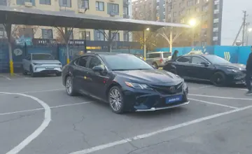Toyota Camry 2019 года за 11 000 000 тг. в Алматы фото 2