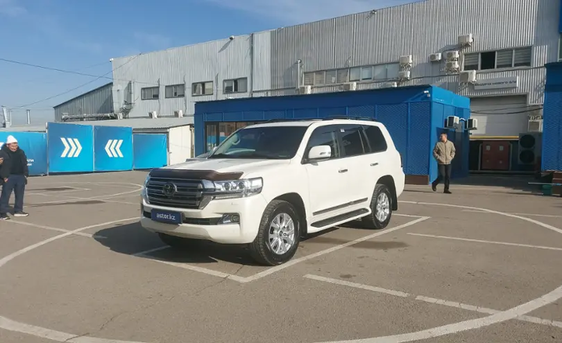 Toyota Land Cruiser 2020 года за 39 000 000 тг. в Алматы