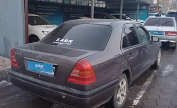 Mercedes-Benz C-Класс 1993 года за 1 500 000 тг. в Караганда