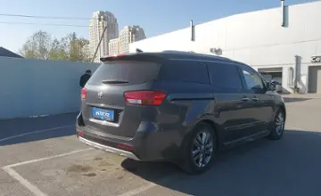 Kia Carnival 2016 года за 11 500 000 тг. в Шымкент фото 3