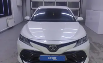 Toyota Camry 2018 года за 13 800 000 тг. в Павлодар фото 2