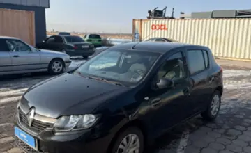 Renault Sandero 2015 года за 2 500 000 тг. в Караганда фото 1