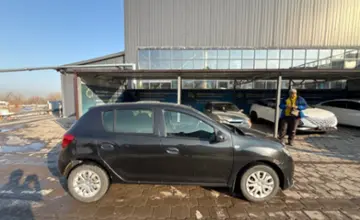 Renault Sandero 2015 года за 2 500 000 тг. в Караганда фото 4