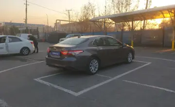 Toyota Camry 2020 года за 10 500 000 тг. в Алматы фото 3