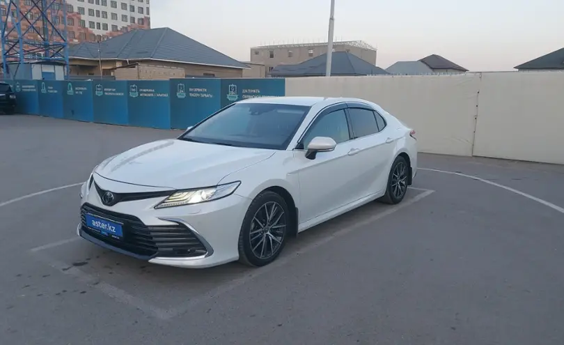 Toyota Camry 2021 года за 17 000 000 тг. в Шымкент