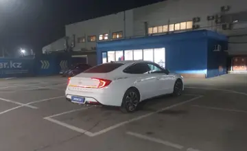 Hyundai Sonata 2022 года за 12 500 000 тг. в Алматы фото 3