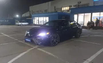 Toyota Camry 2020 года за 11 000 000 тг. в Алматы фото 1