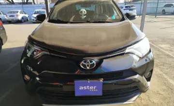 Toyota RAV4 2018 года за 12 500 000 тг. в Алматы фото 2