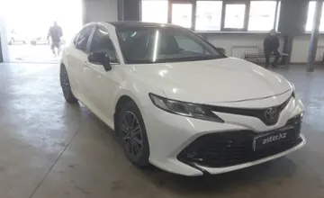 Toyota Camry 2018 года за 11 000 000 тг. в Астана фото 2