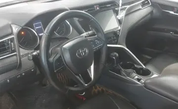 Toyota Camry 2018 года за 11 000 000 тг. в Астана фото 5