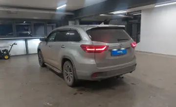 Toyota Highlander 2017 года за 17 200 000 тг. в Астана фото 4