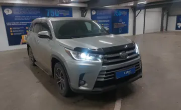 Toyota Highlander 2017 года за 17 200 000 тг. в Астана фото 2