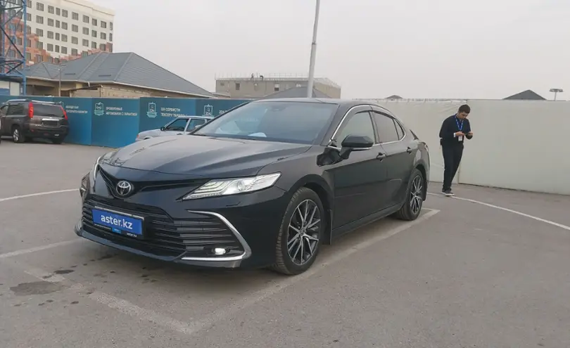 Toyota Camry 2021 года за 17 000 000 тг. в Шымкент
