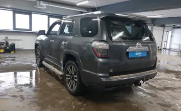 Toyota 4Runner 2020 года за 24 000 000 тг. в Астана фото 4