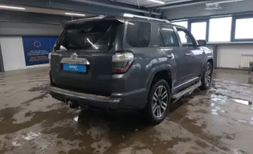 Toyota 4Runner 2020 года за 24 000 000 тг. в Астана фото 3
