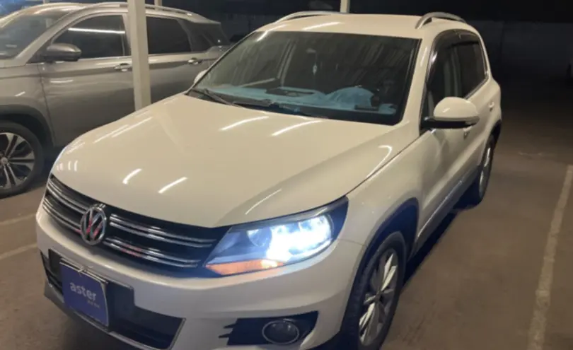 Volkswagen Tiguan 2013 года за 7 800 000 тг. в Алматы