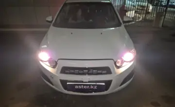 Chevrolet Aveo 2015 года за 3 700 000 тг. в Костанай фото 2