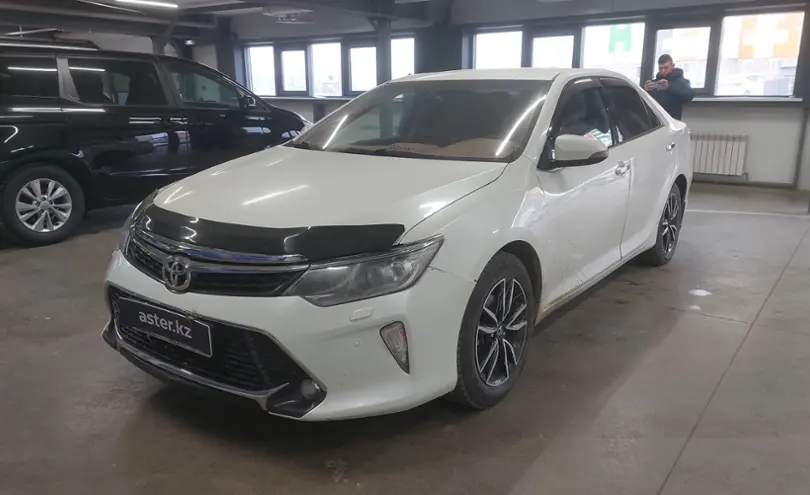 Toyota Camry 2017 года за 11 600 000 тг. в Астана