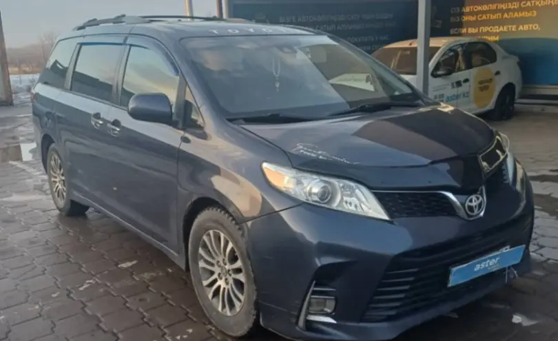 Toyota Sienna 2018 года за 14 000 000 тг. в Караганда фото 3