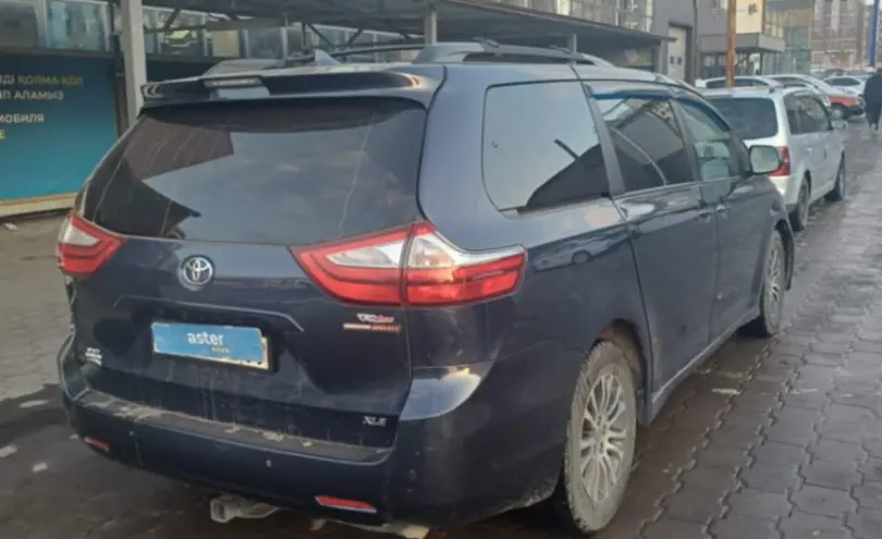 Toyota Sienna 2018 года за 14 000 000 тг. в Караганда фото 5