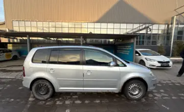 Volkswagen Touran 2007 года за 3 000 000 тг. в Караганда фото 4
