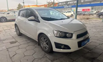 Chevrolet Aveo 2014 года за 2 800 000 тг. в Талдыкорган фото 3
