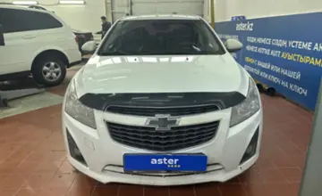 Chevrolet Cruze 2013 года за 4 000 000 тг. в Астана фото 2