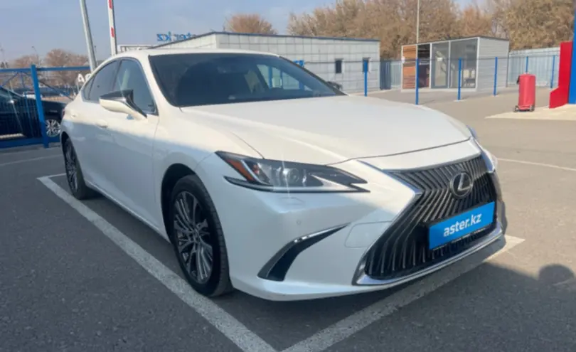 Lexus ES 2021 года за 25 000 000 тг. в Шымкент